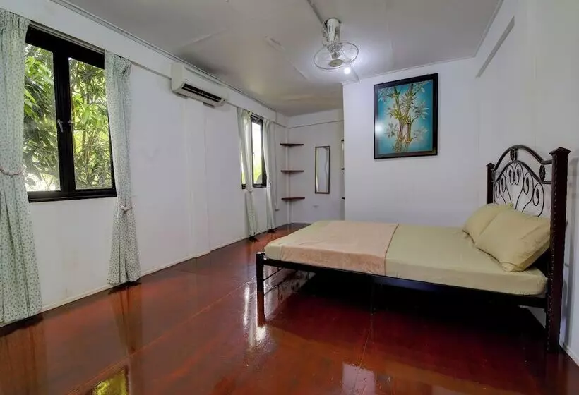 Hotelli Rumah Pangi Homestay By Oyo