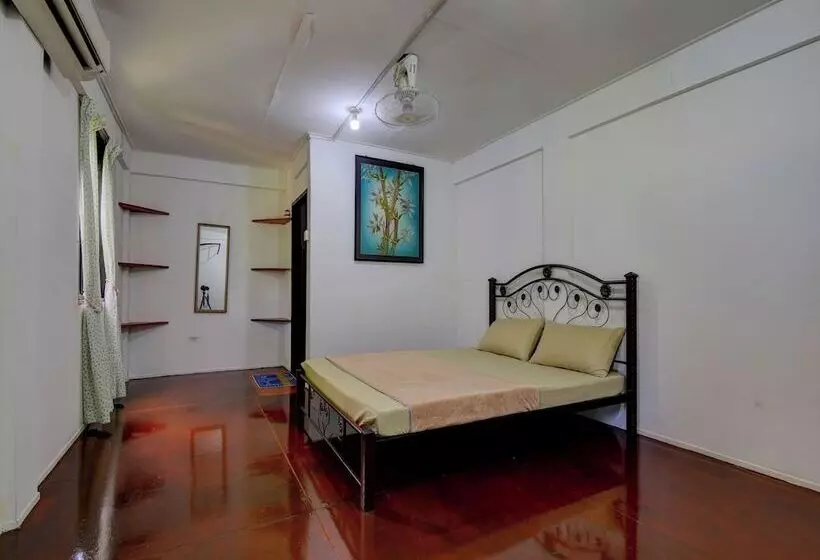 Hotelli Rumah Pangi Homestay By Oyo