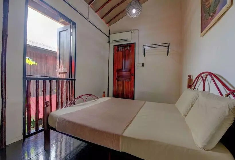 Hotelli Rumah Pangi Homestay By Oyo