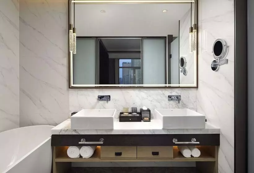 Hotelli Swissôtel Hefei Grand Park