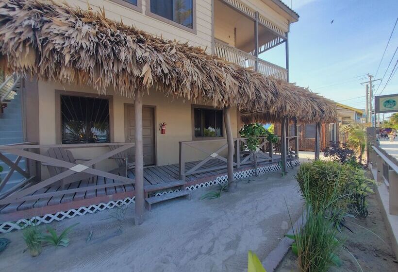 בית מלון כפרי The Bounty Boutique Bohemian