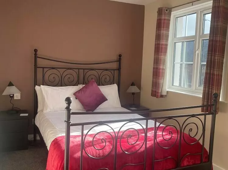 Hotelli Horse And Hound Country Inn