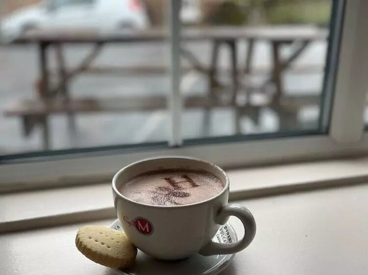 Hotelli Horse And Hound Country Inn