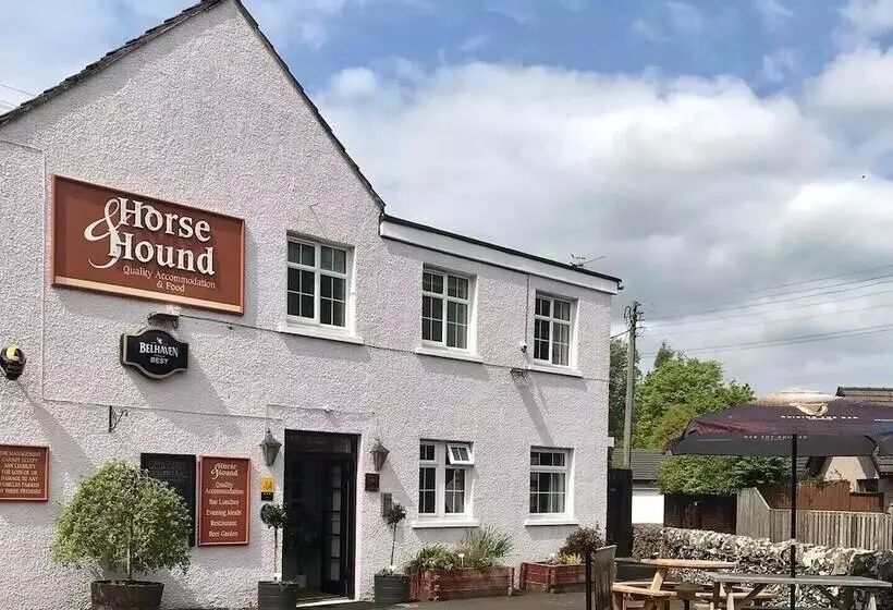 Hotelli Horse And Hound Country Inn