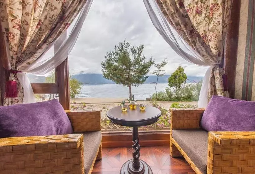 Lugu Lake In Love Inn Hostel