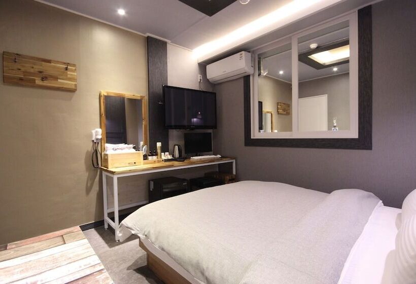 モーテル Gumi Indong Hotel Comma