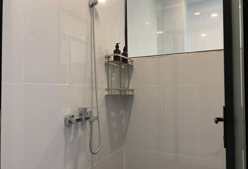 Nicos Hotel And Sky Bar