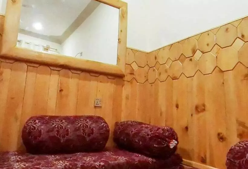 Paradise Hotel And Restaurant
