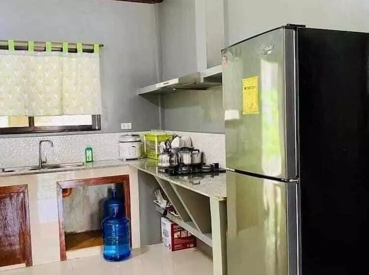 ペンション A&r Panglao Transient House