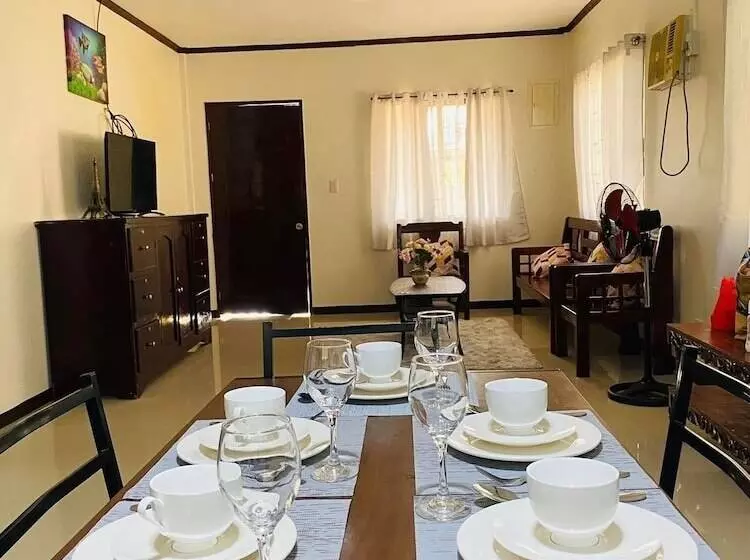 ペンション A&r Panglao Transient House