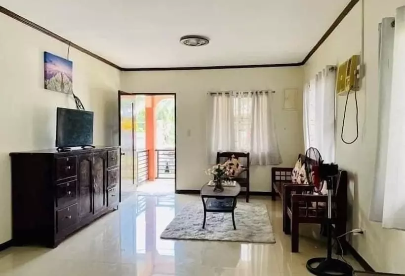 ペンション A&r Panglao Transient House