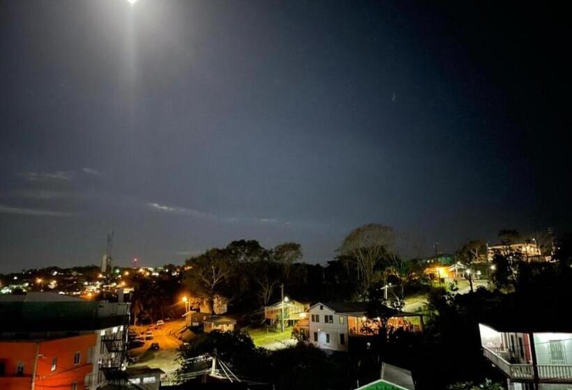 پانسیون Arnold's Guest House