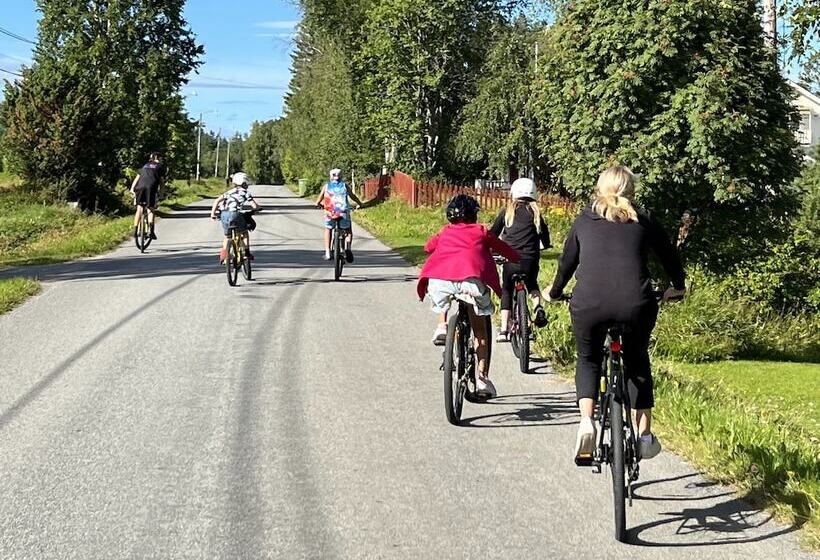 ペンション Strandgarden Hoverberg