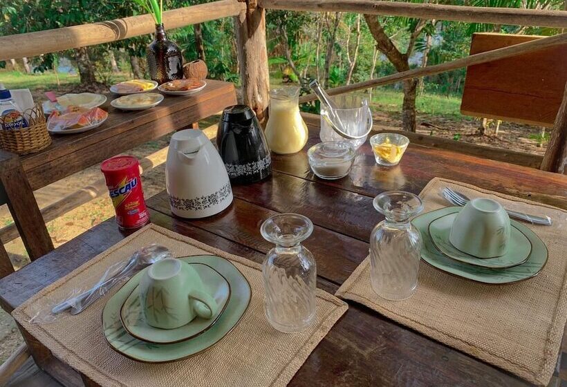 استراحتگاه Ponta Poranga Jungle Lodge