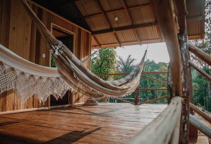 استراحتگاه Ponta Poranga Jungle Lodge