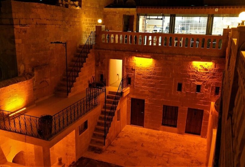 Royal History Butik Otel