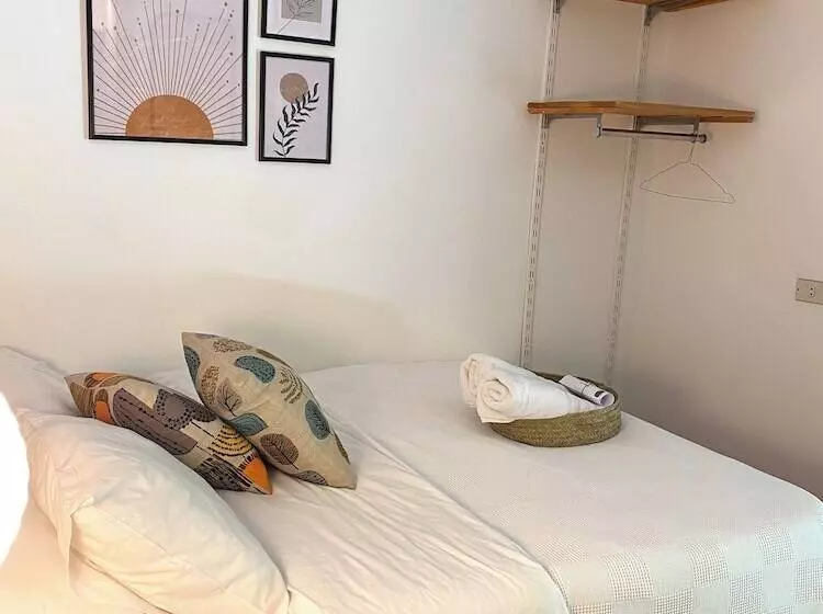 تختخواب و صبحانه Mayouli Nature Retreat