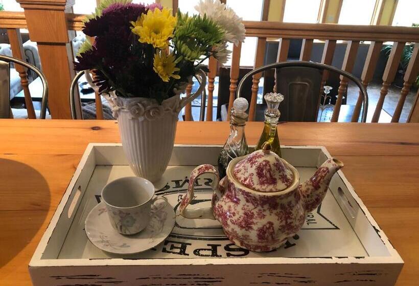 Bed And Breakfast Suite At The Wooded Retreat