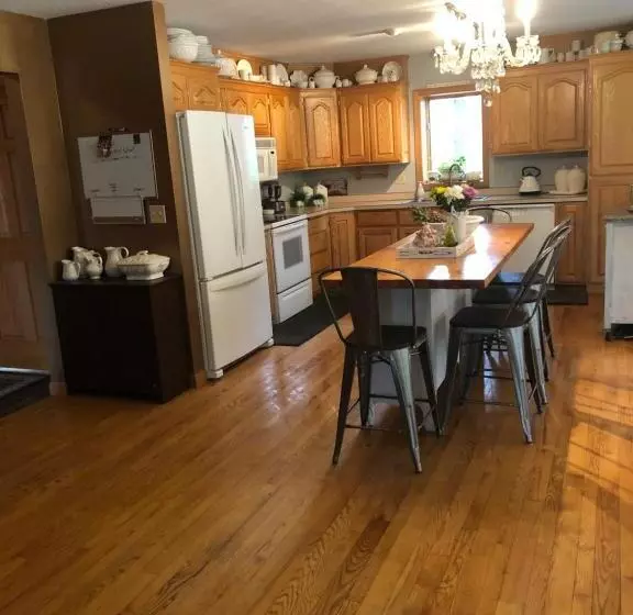 Bed And Breakfast Suite At The Wooded Retreat