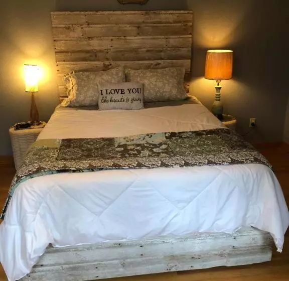 Bed And Breakfast Suite At The Wooded Retreat