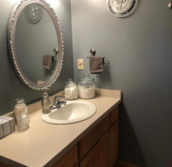 Bed And Breakfast Suite At The Wooded Retreat