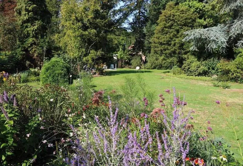 Aamiaismajoitus (B&B) Villa Helena