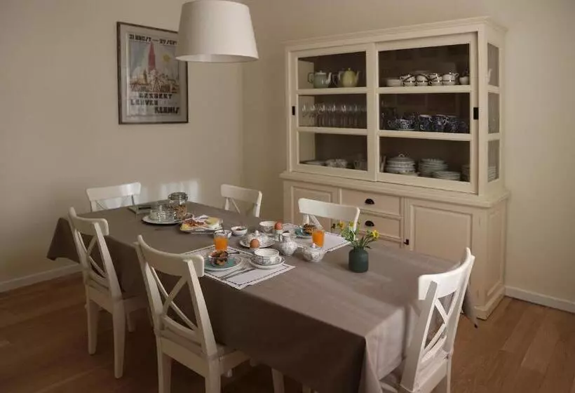 Aamiaismajoitus (B&B) Villa Helena