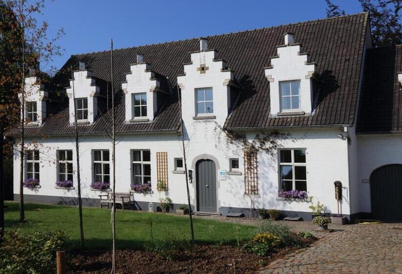 مبيت وإفطار Villa Helena