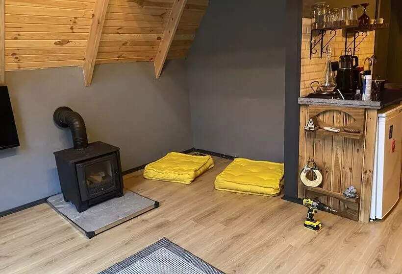簡易ホテル Silent Hill Bungalow