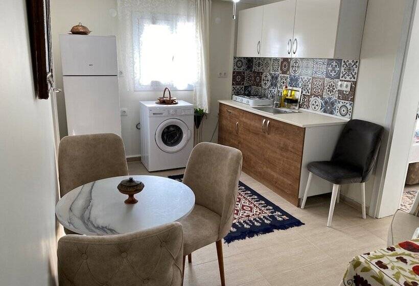 فندق فئة نجمة واحدة Villa Lara Tatil Evleri