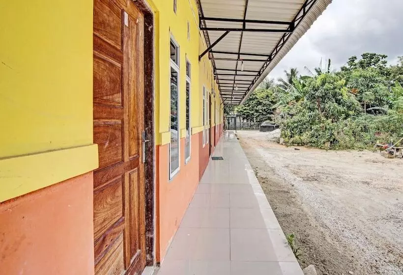 ホテル Alfatar Homestay Syariah By Oyo