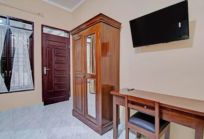 ホテル Alfatar Homestay Syariah By Oyo