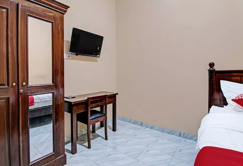 ホテル Alfatar Homestay Syariah By Oyo