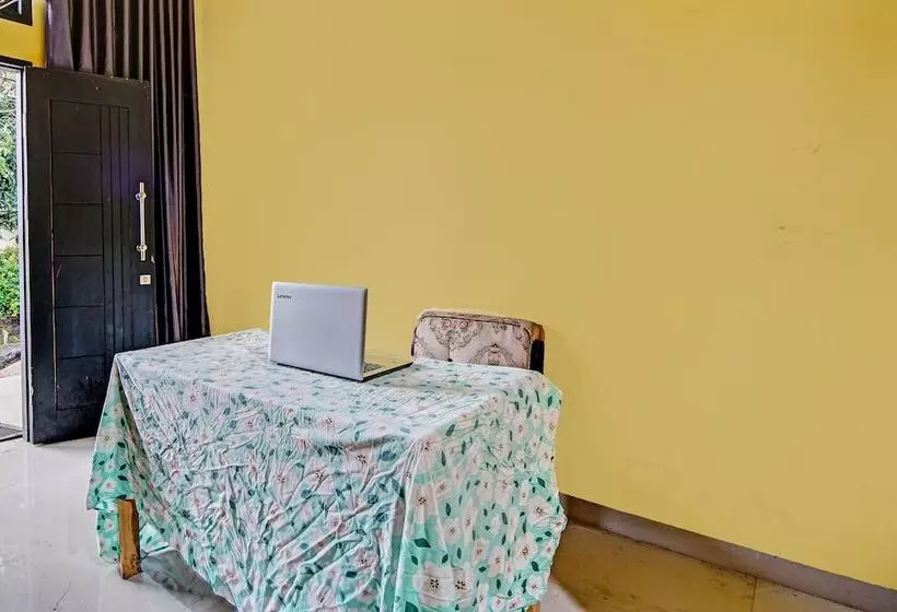 ホテル Alfatar Homestay Syariah By Oyo