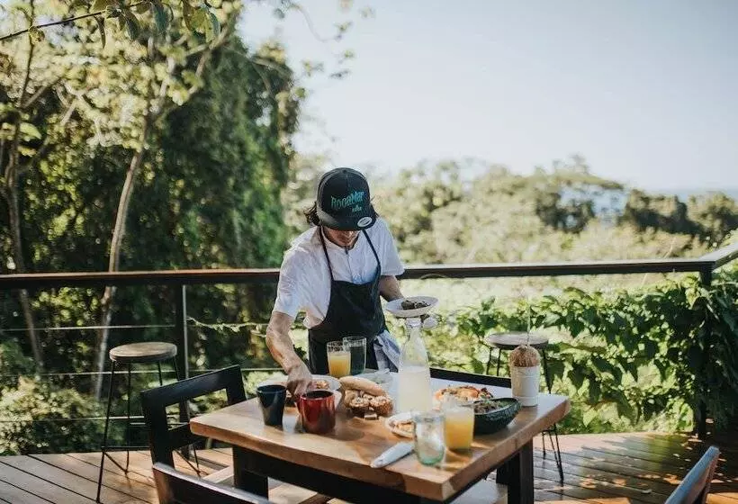 هتل Bohemia Experience