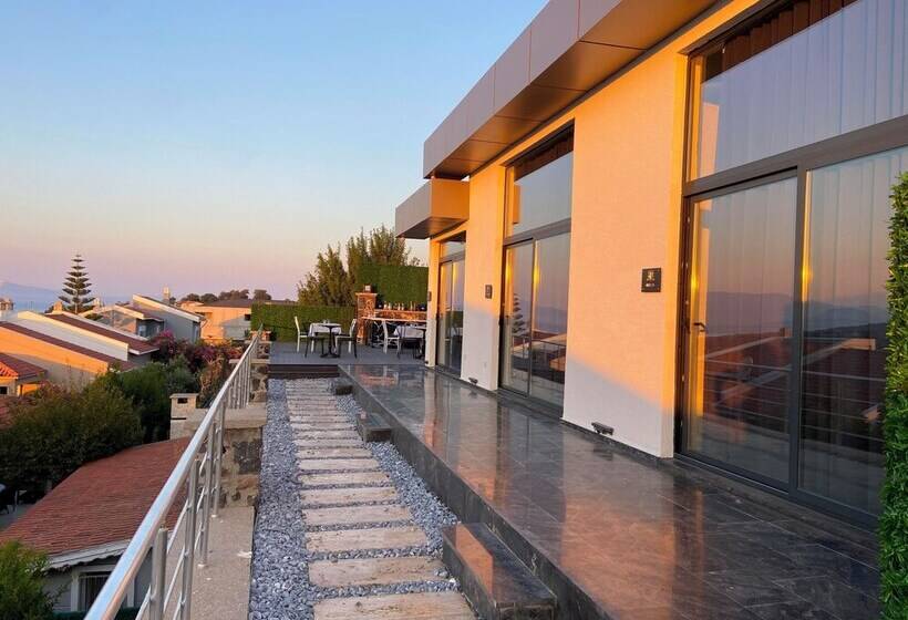 Hotel Costalinn Premium Cesme +12