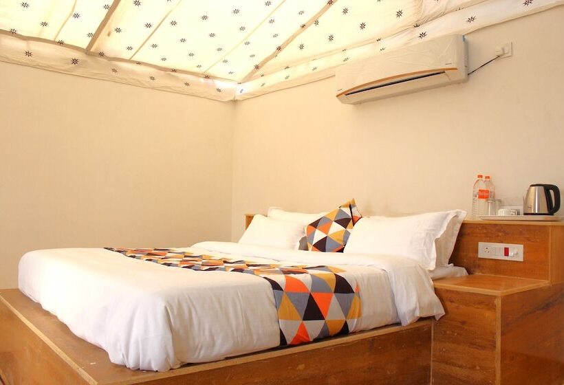 בית מלון כפרי Golden Fort Resort