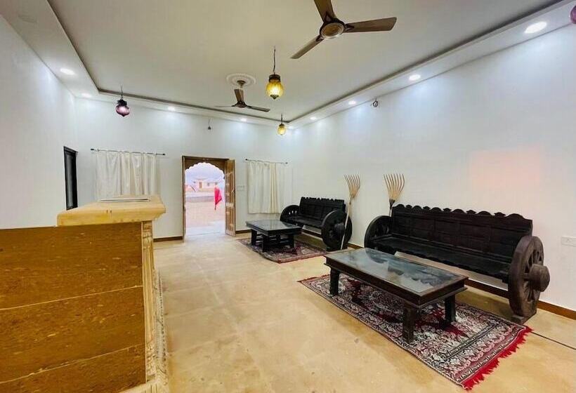 בית מלון כפרי Golden Fort Resort