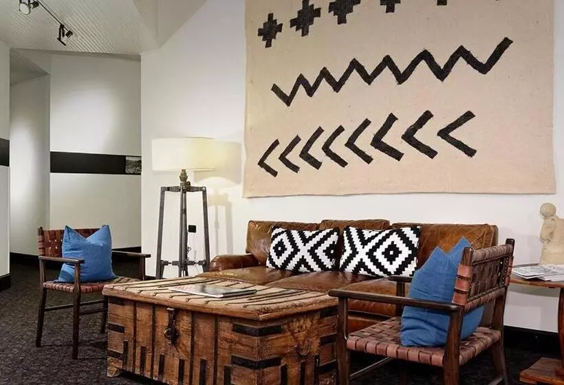 Independence Square 302, Top Floor Stylish Hotel Room With Wet Bar, A/c, In Downtown Aspen