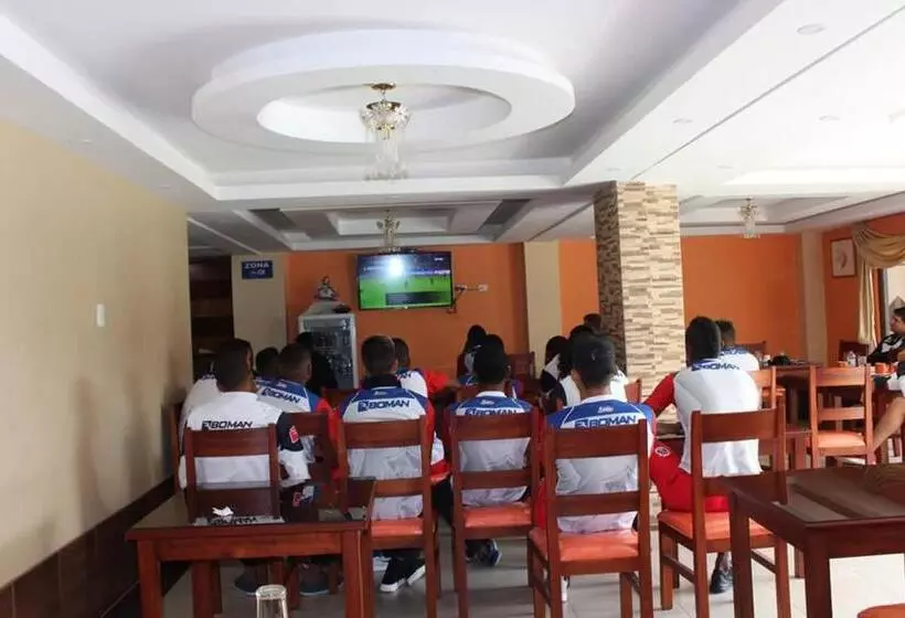 ホテル Marquez De Guano