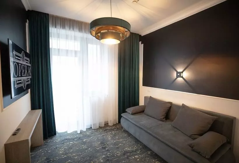 Otel Opera
