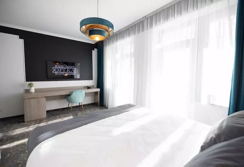 Otel Opera