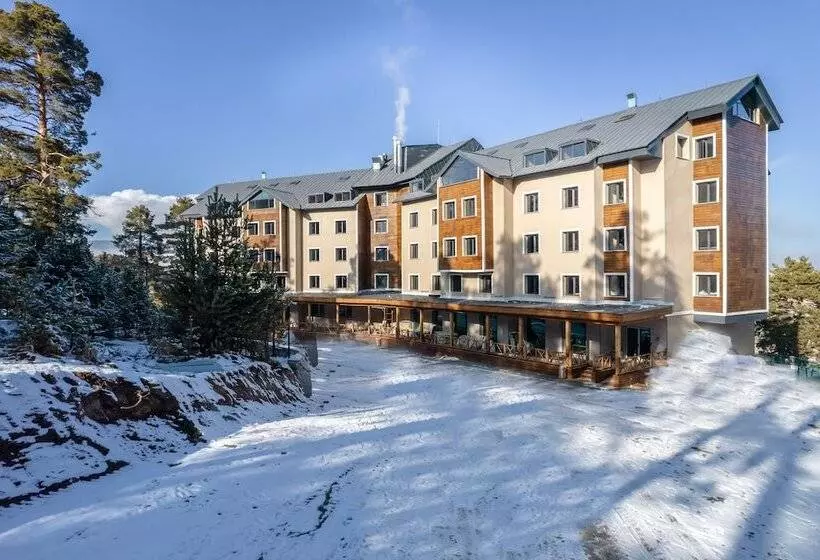 Hotelli Sarpi̇no Mountai̇n