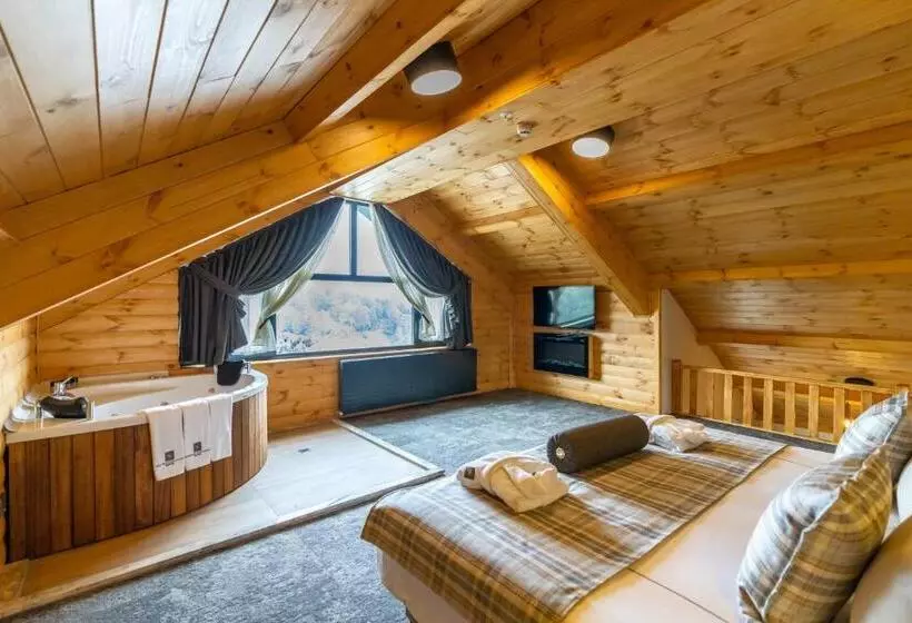 Hotelli Sarpi̇no Mountai̇n