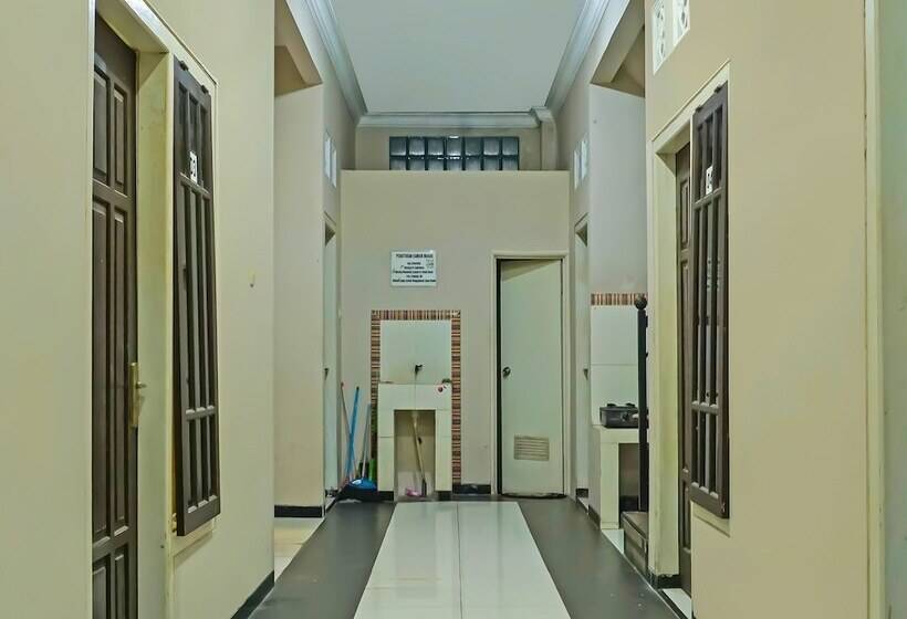 Hotel Spot On 92394 Namimart Syariah 2