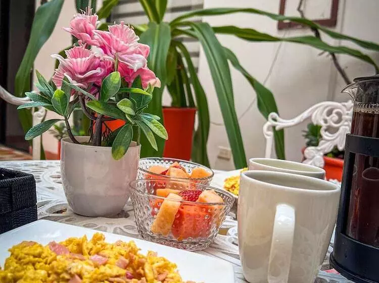 ホテル The Orange House