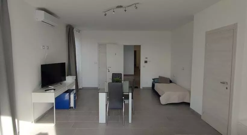 Nautica Tarello   Casa Ena B&b