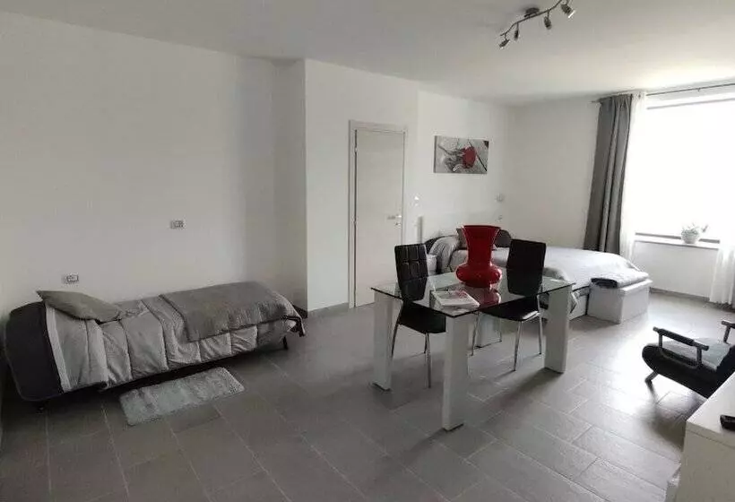 Nautica Tarello   Casa Ena B&b