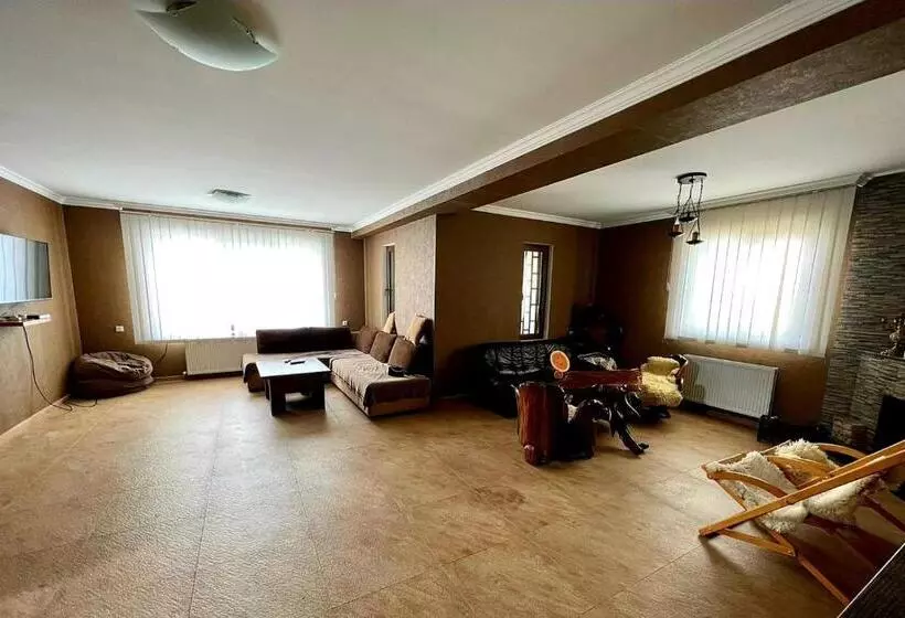 پانسیون Gudauri Guest House Lane