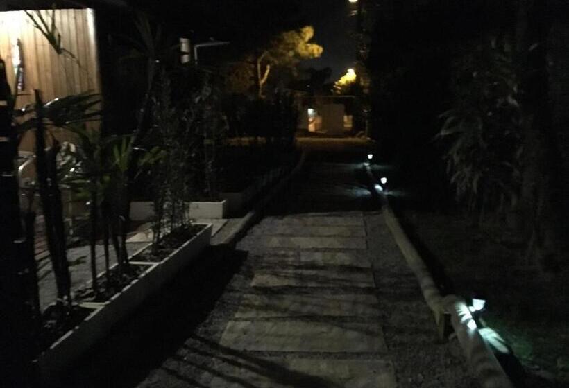 펜션 The Embau Lofts